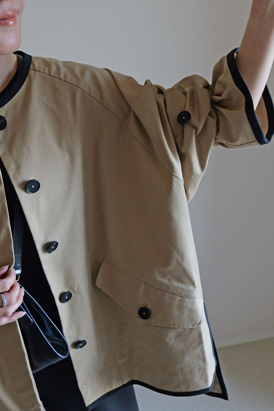 ÉLAN】ボックスショートトレンチ – un number