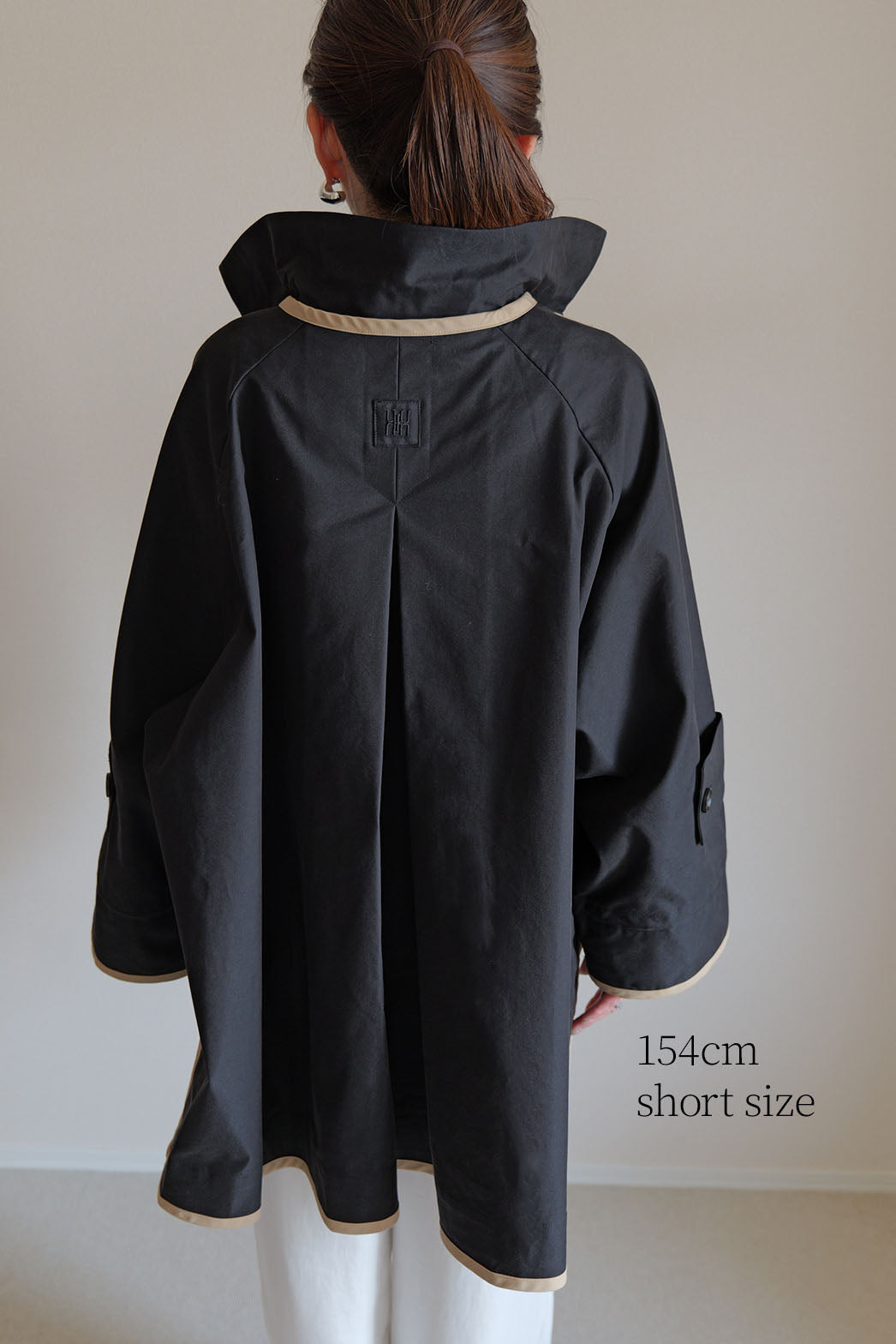 ÉLAN】ボックスショートトレンチ – un number