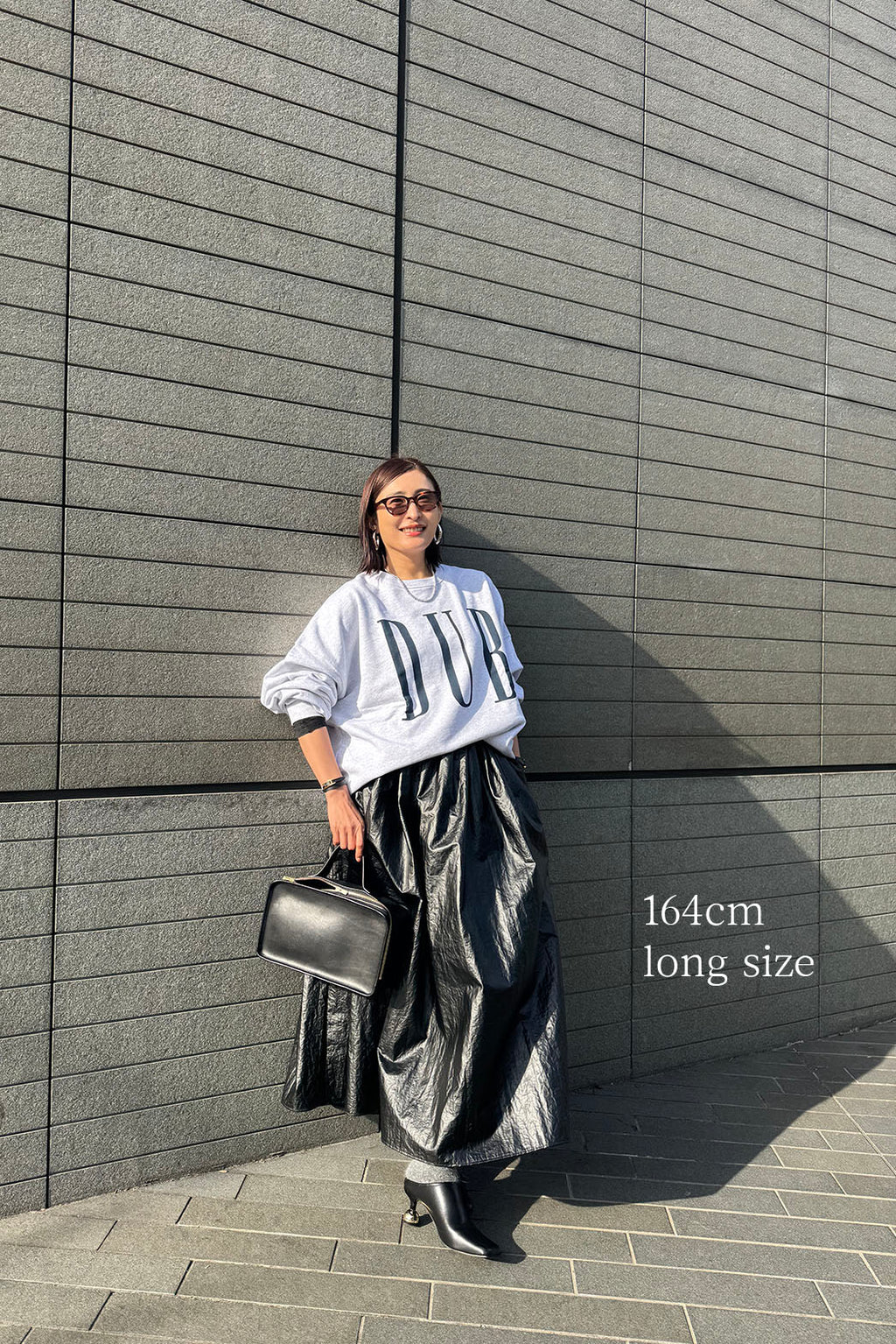 BOTTOMS – un number