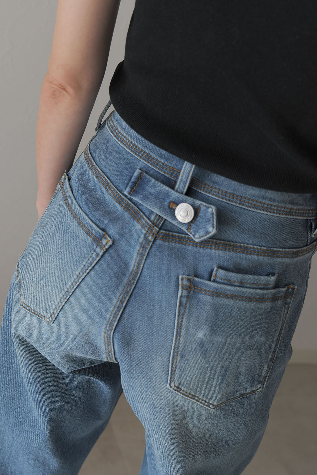 RE:】retouch denim – un number