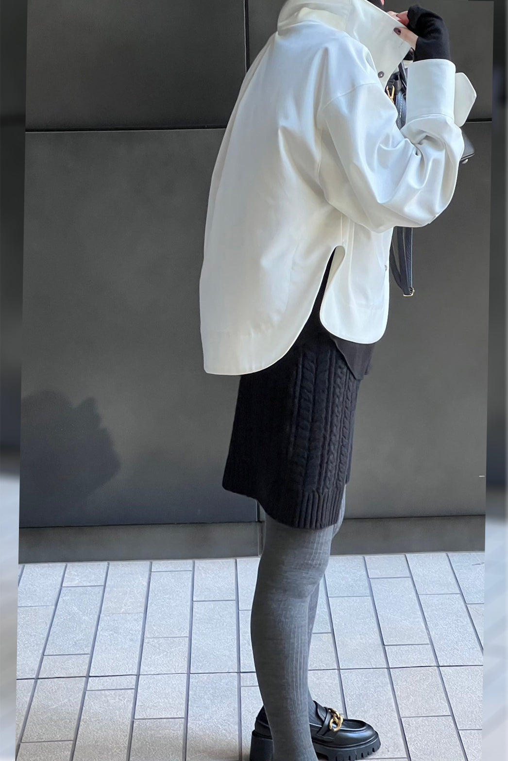 Jess】ショートハイネックシャツ – un number