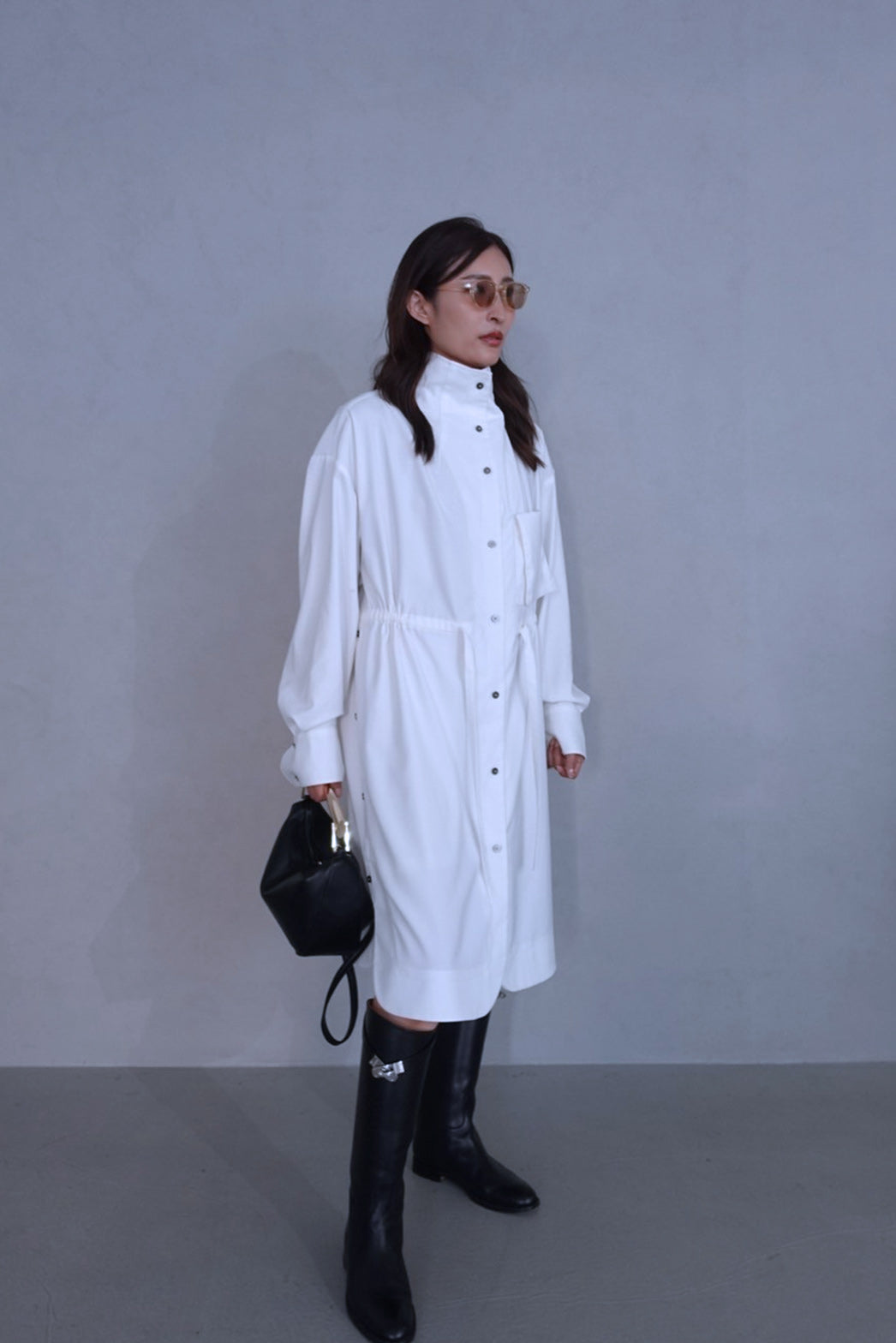 新品タグ付 un number  【Jane】ハイネックシャツワンピース Jane】ハイネックシャツワンピース – un number