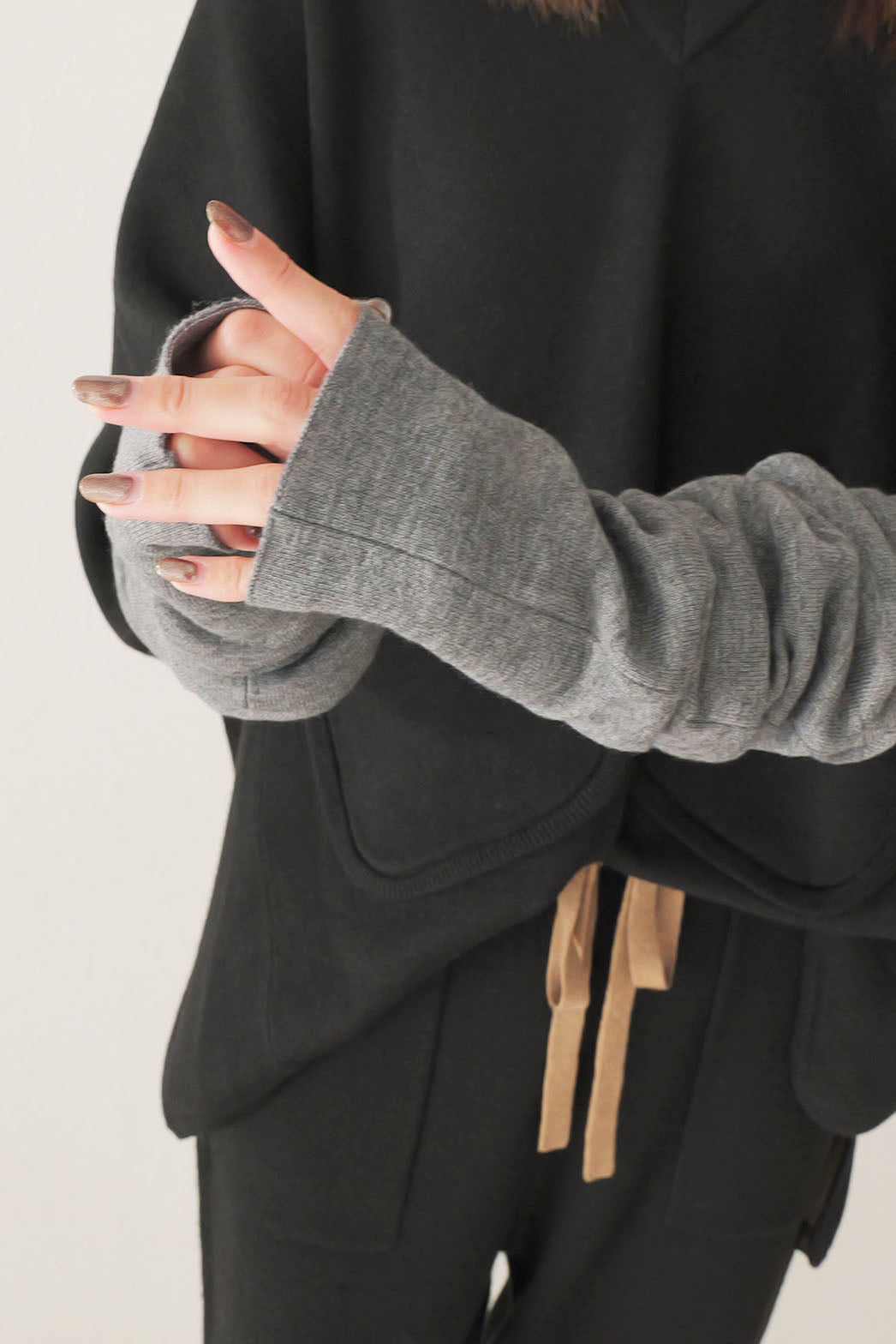 WAG-W】リバーシブルアームウォーマー – un number